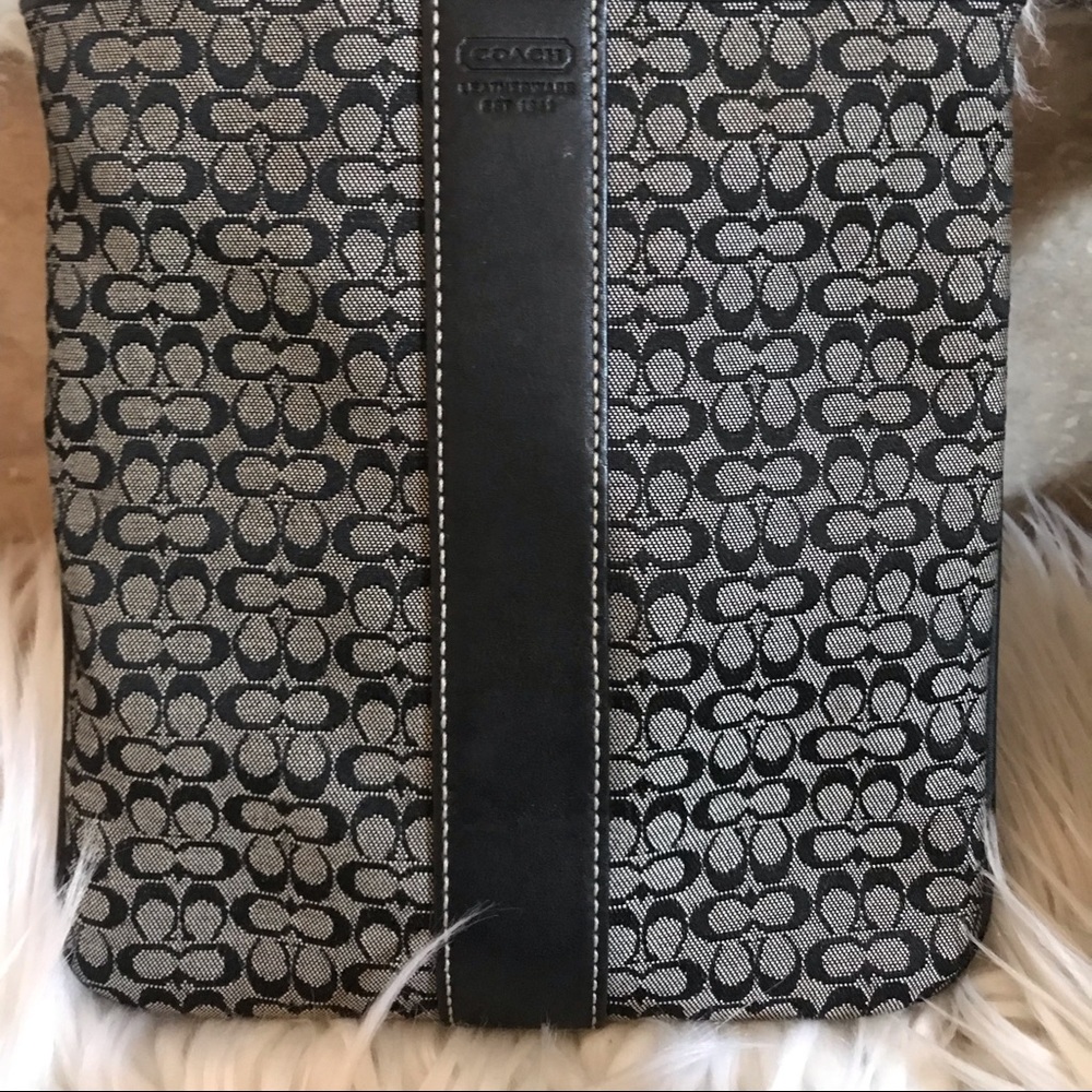 Coach set bag/belt/8 1/2 shoe /hat